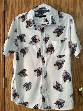 Just Attitude Size Large Short Sleeved Button Down Monarchs and Skulls Colorful